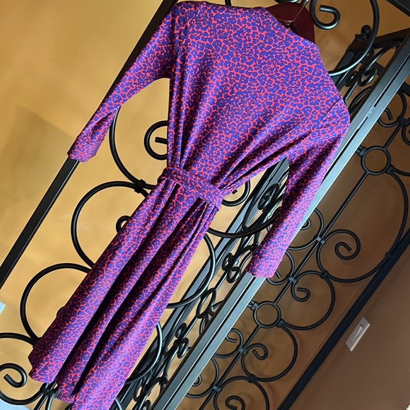 DIANE VON FURSTENBERG Wrap Dress - Picture 3 of 8